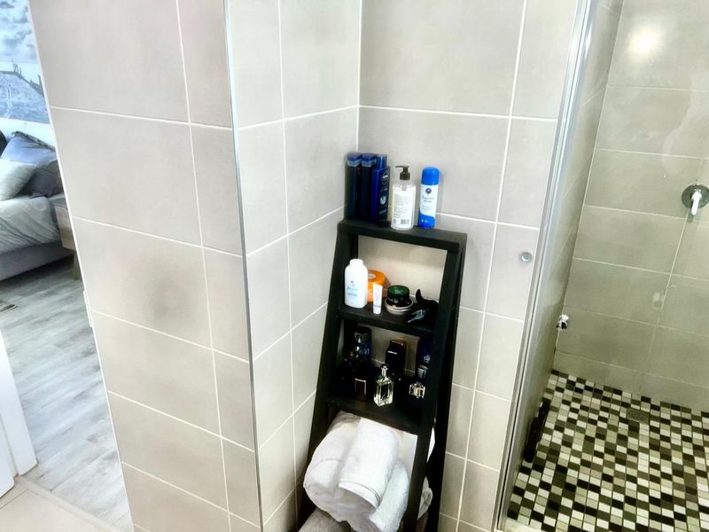 Modern elegant ground floor garden unit - Photo 9