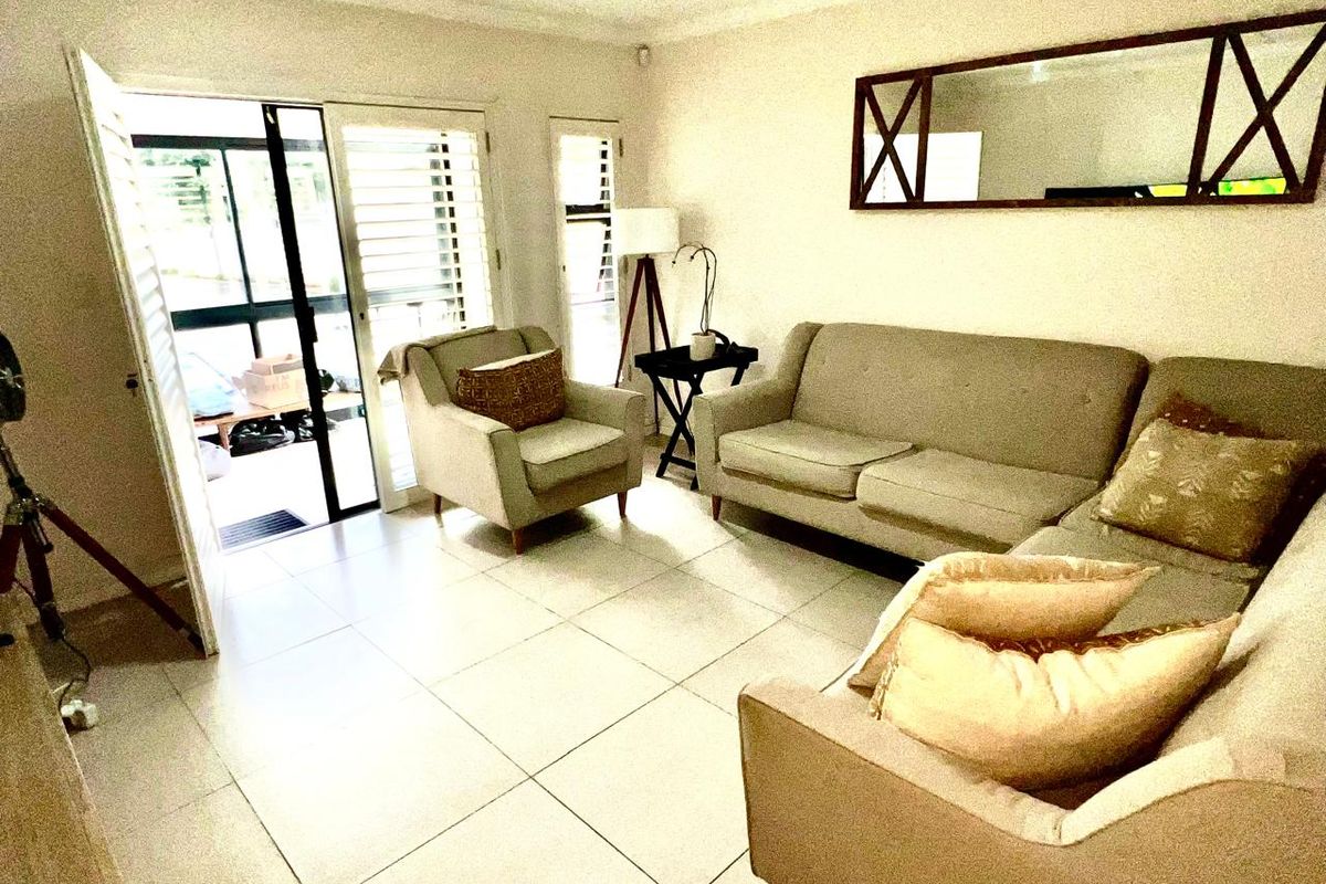 Modern elegant ground floor garden unit - Photo 2