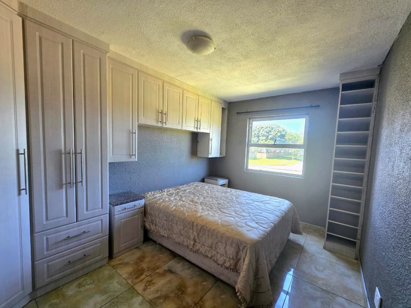 2 bedroom flat - Photo 5