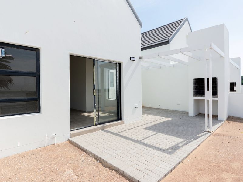 Riverfront living with Timeless charm — Perfectly Positioned! - Photo 4