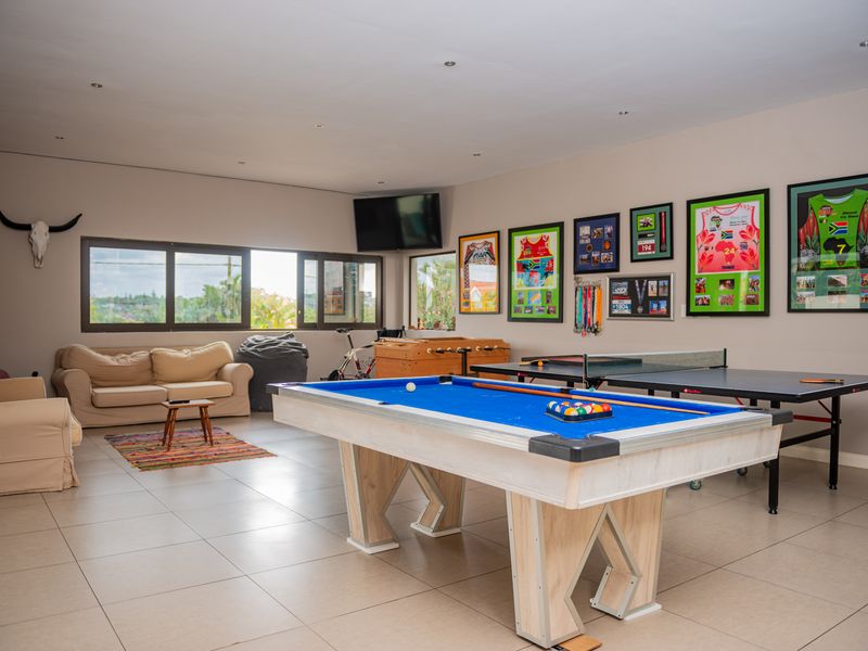 A Riviera-Style Oasis Above Nahoon Beach: Where Luxury Meets Coastal Splendor - Photo 8
