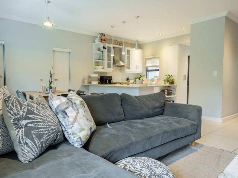 Bargain Investment in The Best Golf Estate in Upper Highway - Photo 8