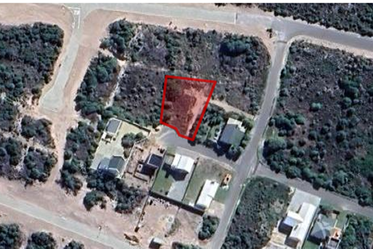 Discover an exceptional opportunity to own a stand in Agulhas - Photo 3