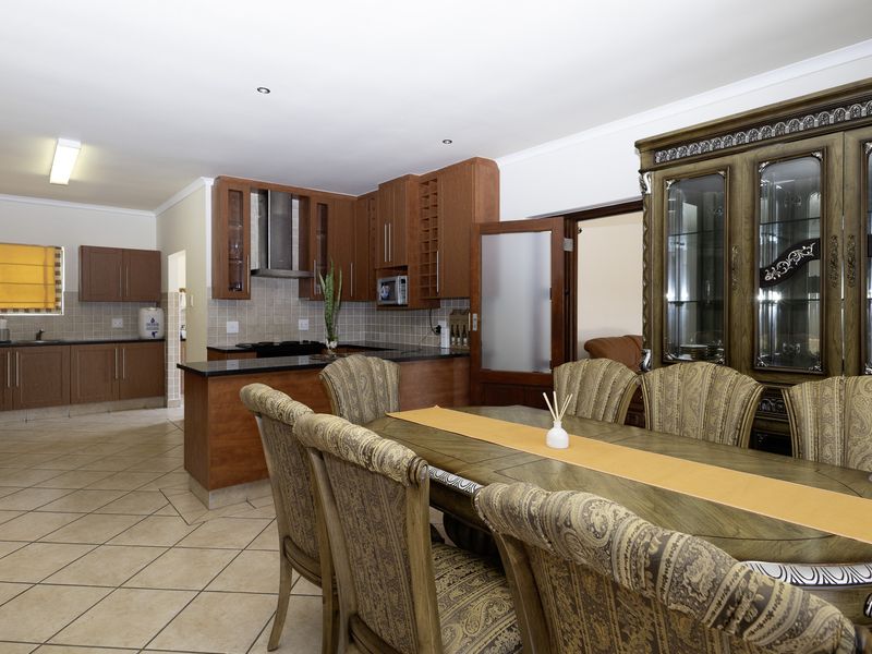 Quiet Elegance with Elevated Views, A Versatile Move-In-Ready Haven in Port Alfred - Photo 8