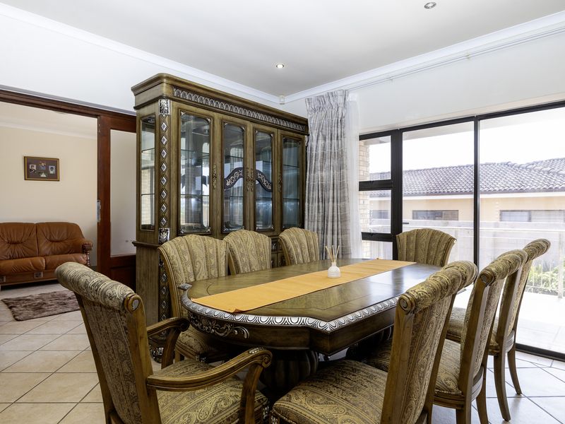 Quiet Elegance with Elevated Views, A Versatile Move-In-Ready Haven in Port Alfred - Photo 6
