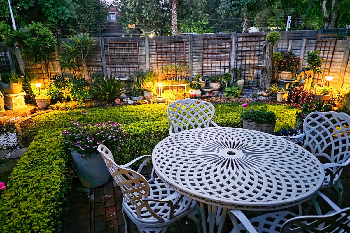 A Luxury Unit, Vleiloerie -A peaceful haven designed for everyday joy - Photo 3