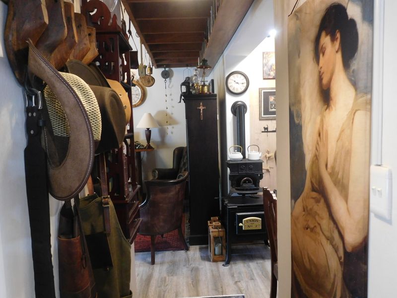 A Luxury Unit, Vleiloerie -A peaceful haven designed for everyday joy - Photo 9