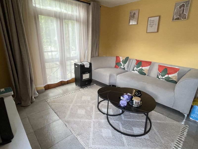 Perfect Starter Home or Investment Opportunity in Kew - Photo 4