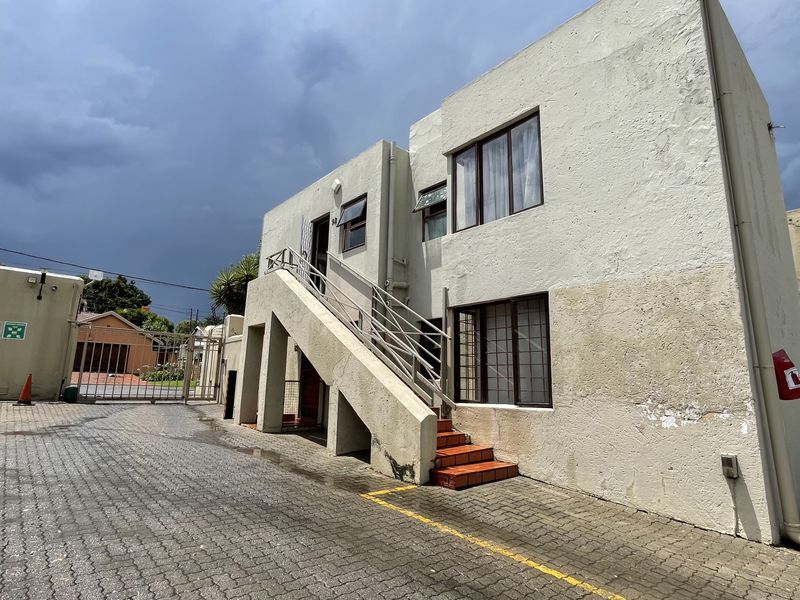 Perfect Starter Home or Investment Opportunity in Kew