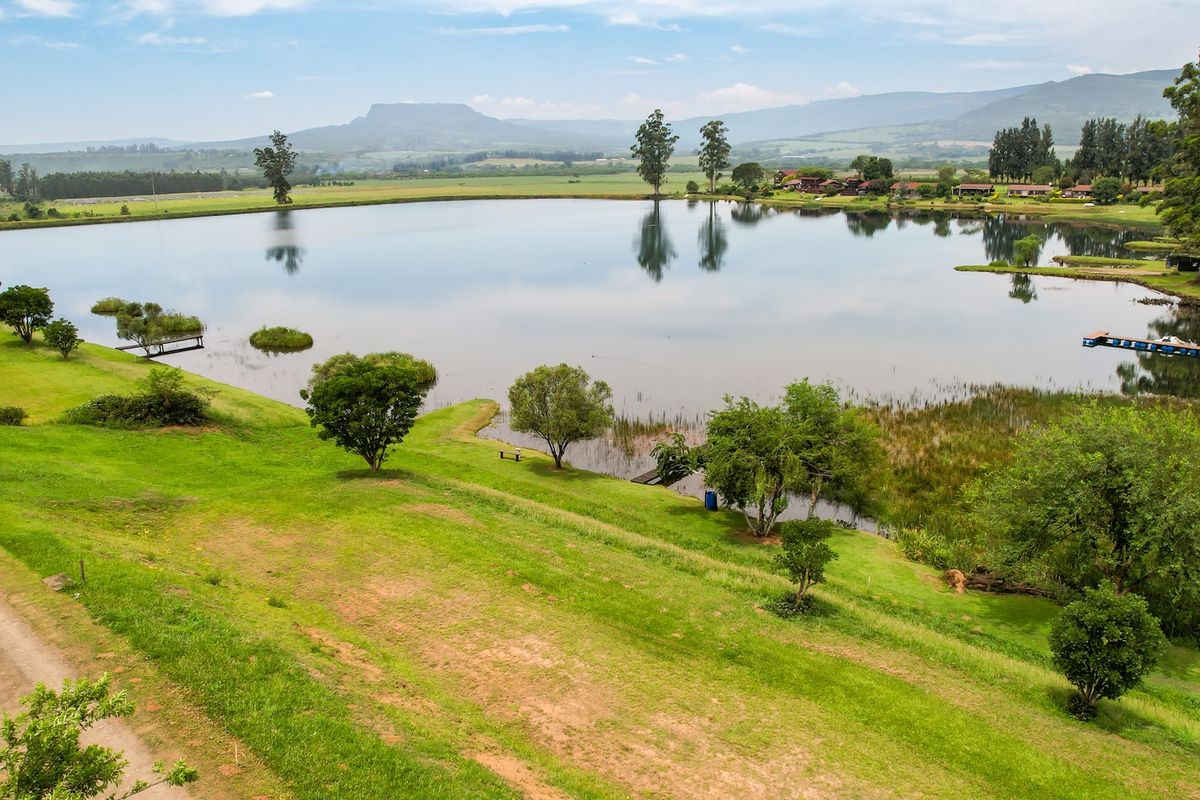 Prime 1,172sqm Dam-Facing Stand - Photo 2