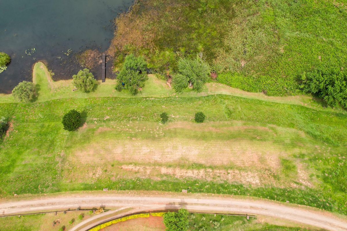 Prime 1,172sqm Dam-Facing Stand - Photo 3