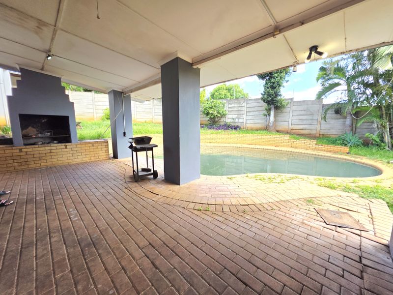 4 bedroom house for rental - Photo 3