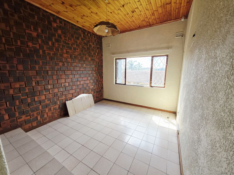 4 bedroom house for rental - Photo 10