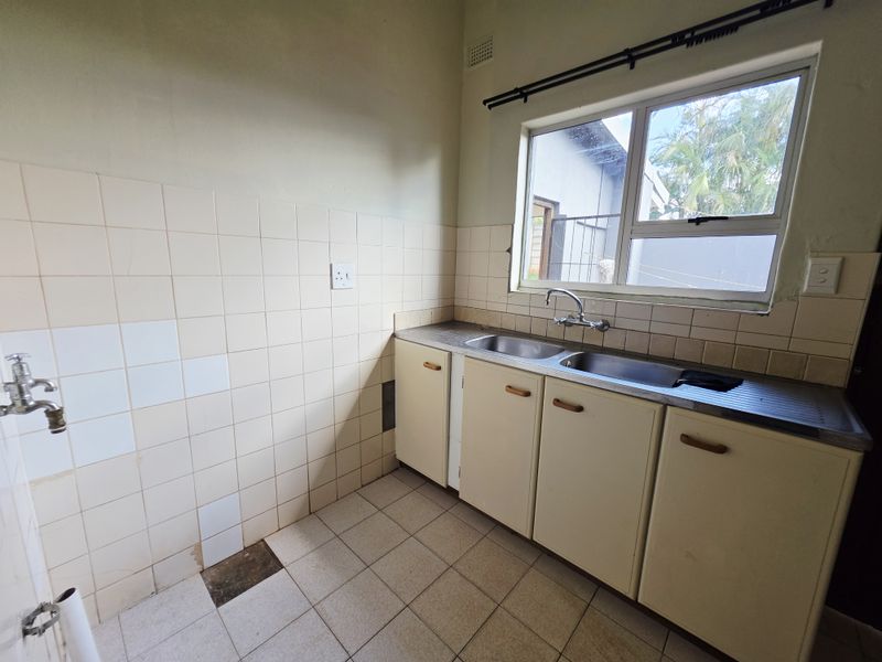 4 bedroom house for rental - Photo 9