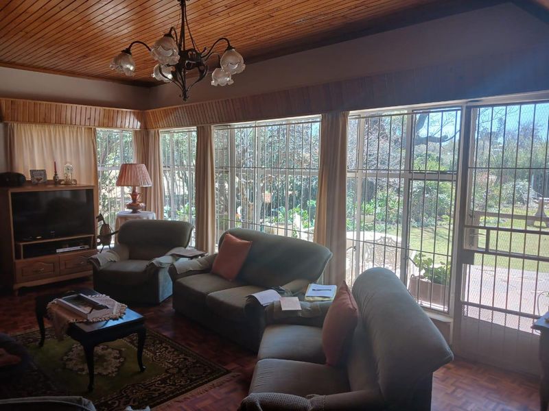 Netjiese Woonhuis te Koop in Burgersdorp, Oos-Kaap - Ideaal vir Familie of Gastehuis - Photo 8