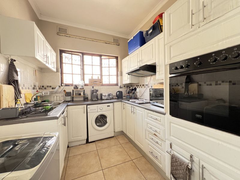 2 Bedroom Apartment for sale - Photo 5