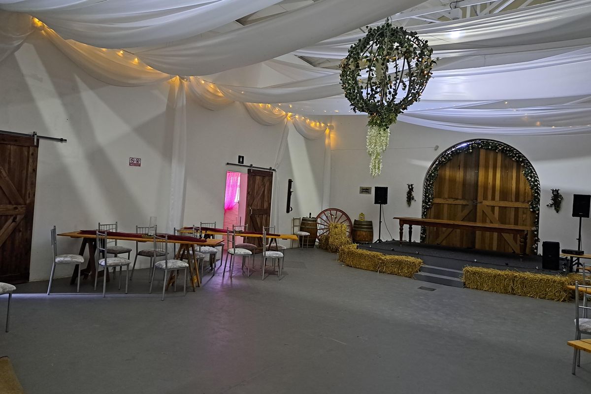 BOUTIQUE WINE BUSINESS - Photo 4