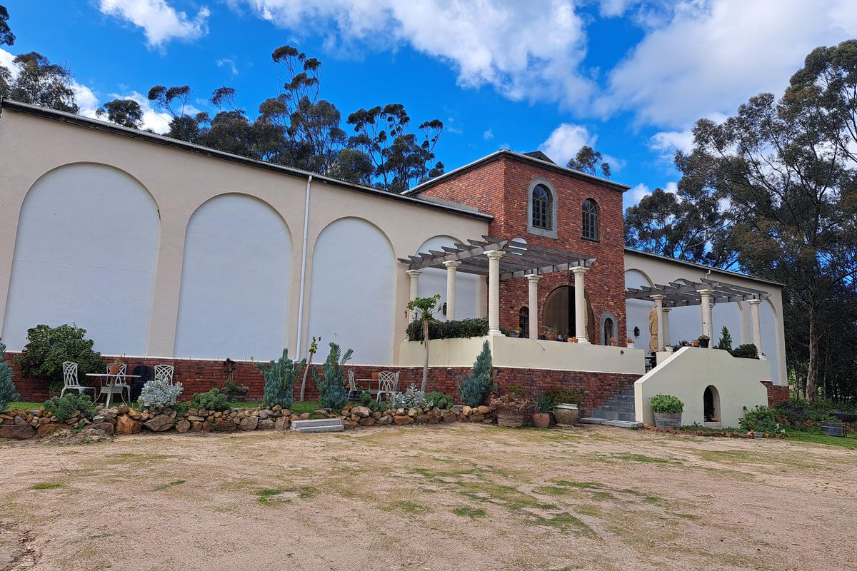 BOUTIQUE WINE BUSINESS - Photo 2