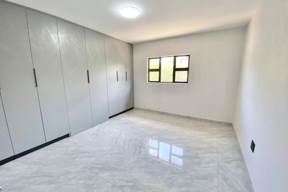 Stunning Newly Built 2-Bedroom Apartment in the Heart of Mount Moreland Nature - Photo 3