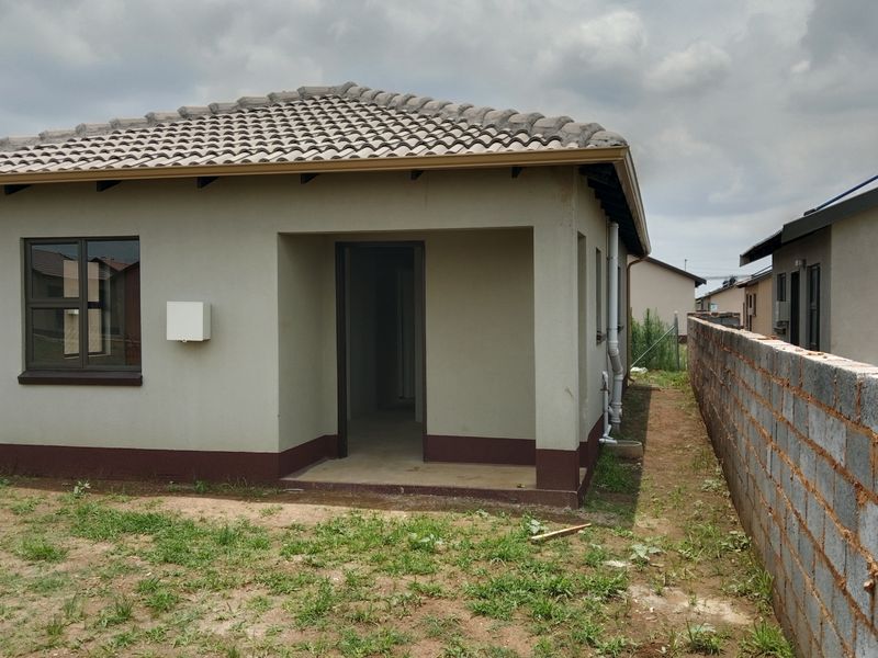 Newly Developed 3-Bedroom Home in Palm Ridge Ext 37 - Photo 5