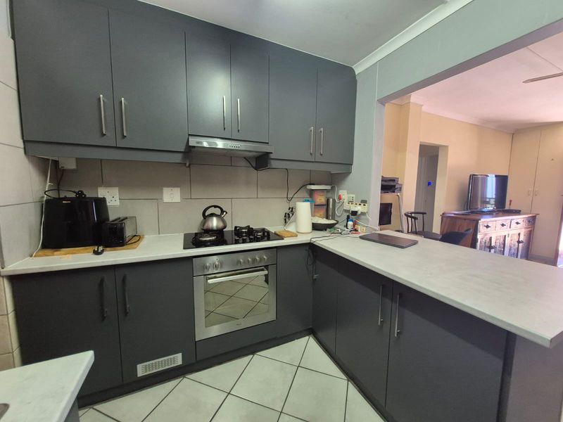 ***EXCLUSIVE SOLE MANDATE*** - Contemporary Comfort in the Heart of Worcester - Photo 5