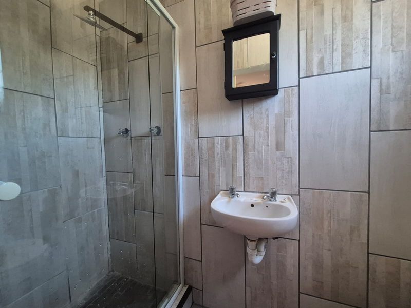 ***EXCLUSIVE SOLE MANDATE*** - Contemporary Comfort in the Heart of Worcester - Photo 10