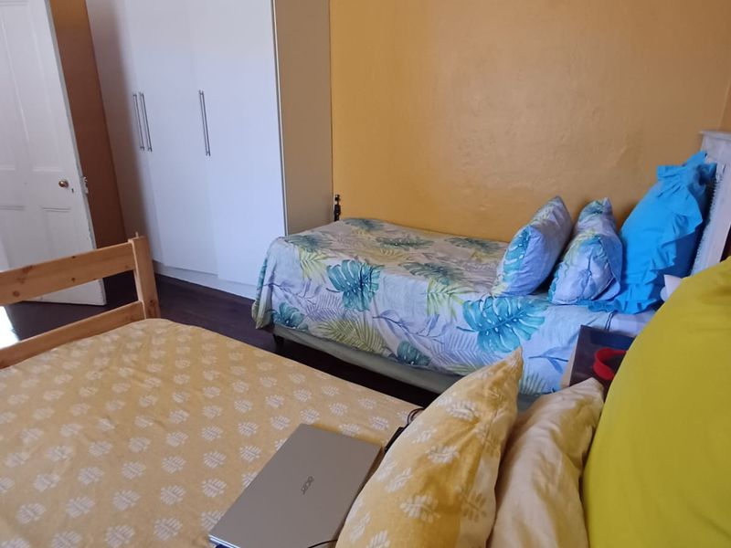 Three-Bedroom House To Let - Queenstown Central - Photo 9