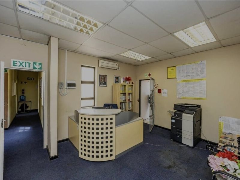 Commercial Property in East London for Sale - Photo 9