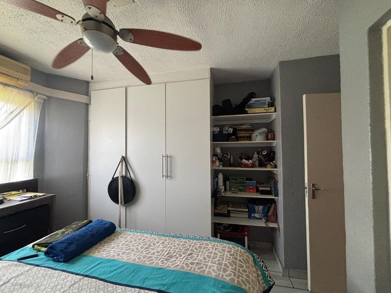 Exclusive Two-Bedroom Apartment Near Top Schools with scenic Views - Photo 9