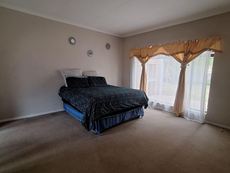 House near CBD for sale - Photo 9