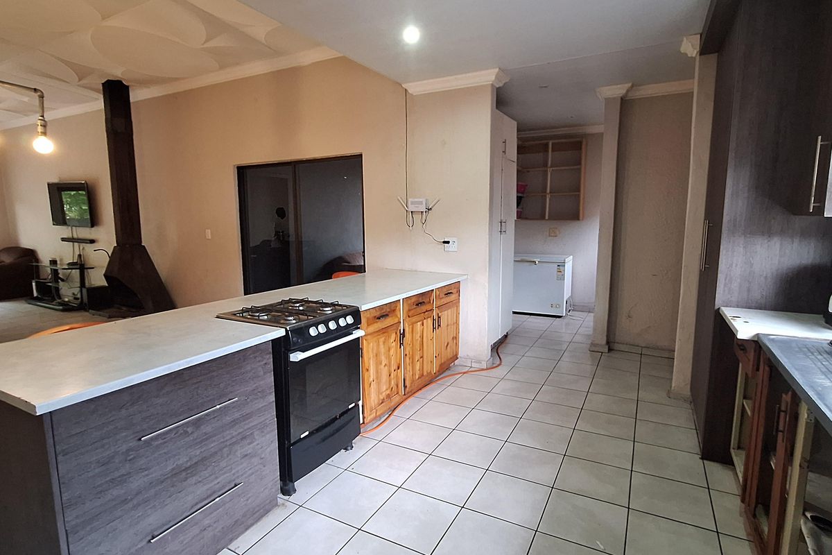 House near CBD for sale - Photo 5