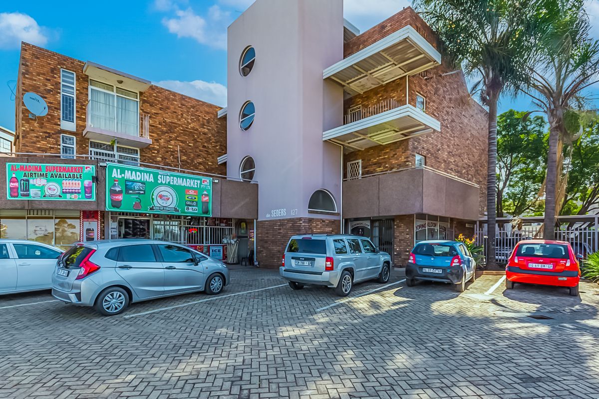 2 Bedroom Apartment for sale in Lyttelton manor - Photo 2