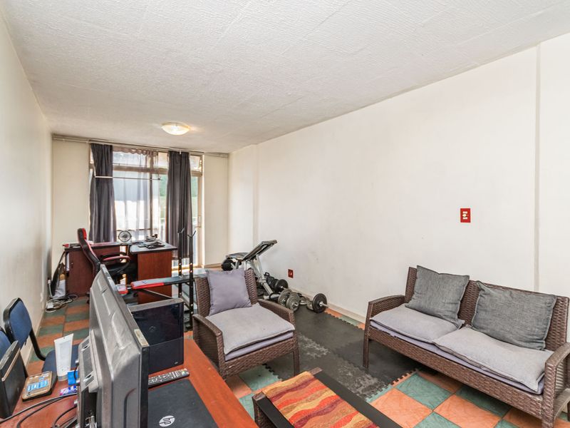 2 Bedroom Apartment for sale in Lyttelton manor - Photo 6