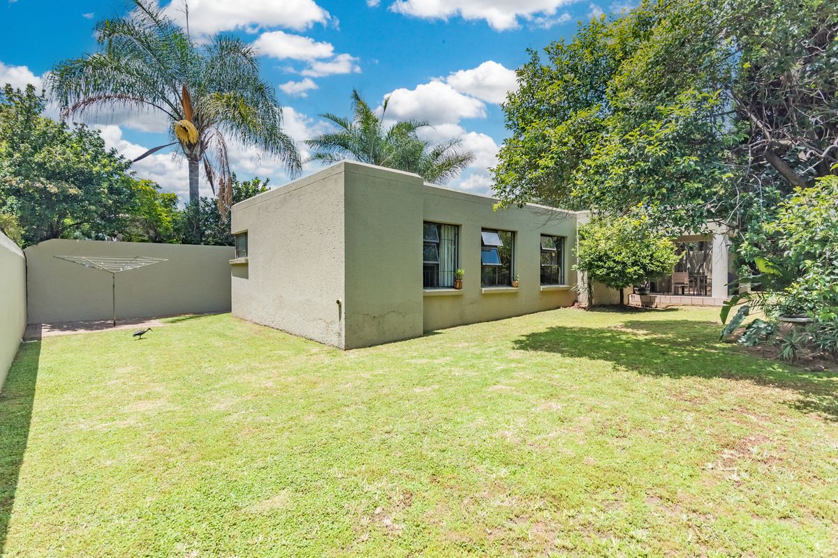 Full Title Home in Complex with Super Low Levies - Photo 4