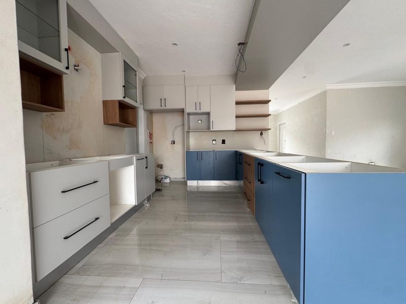 New Development 4-Bedroom Double-Storey Home in Roodepark Eco Estate - Photo 6