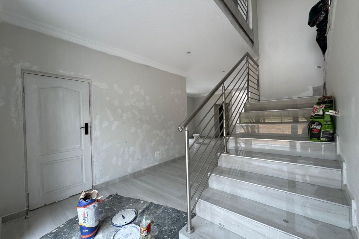 New Development 4-Bedroom Double-Storey Home in Roodepark Eco Estate - Photo 4