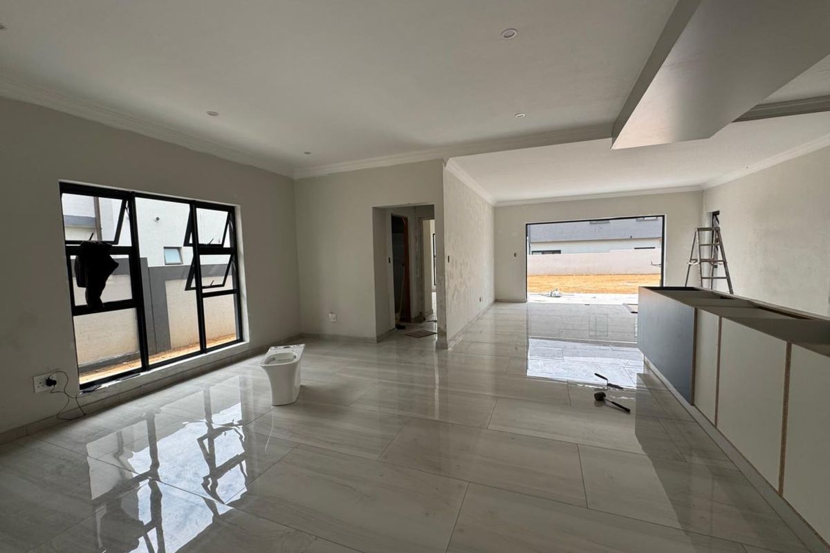 New Development 4-Bedroom Double-Storey Home in Roodepark Eco Estate - Photo 5