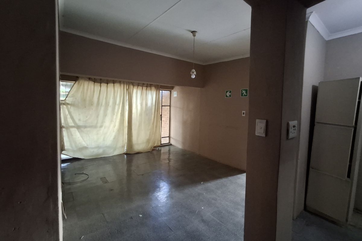 Versatile 6/7 bedroom house in tranquil area - Photo 4