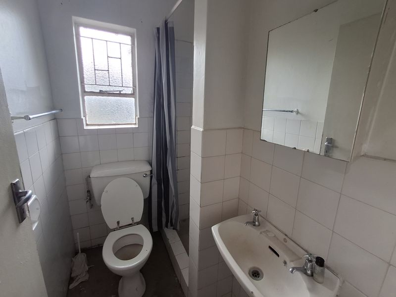 Versatile 6/7 bedroom house in tranquil area - Photo 8