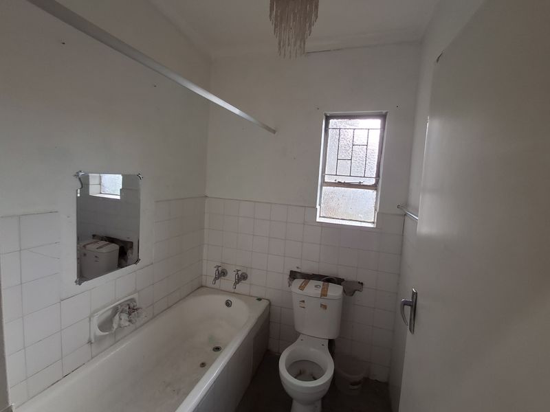 Versatile 6/7 bedroom house in tranquil area - Photo 7