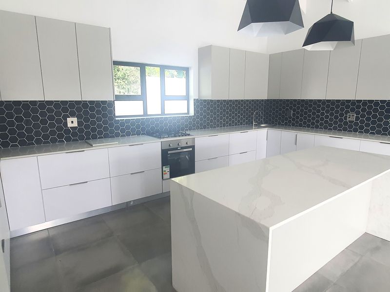 Modern 4 Bedroom Home for Sale in Shelley Point Security Coastal Golf Estate - Photo 9