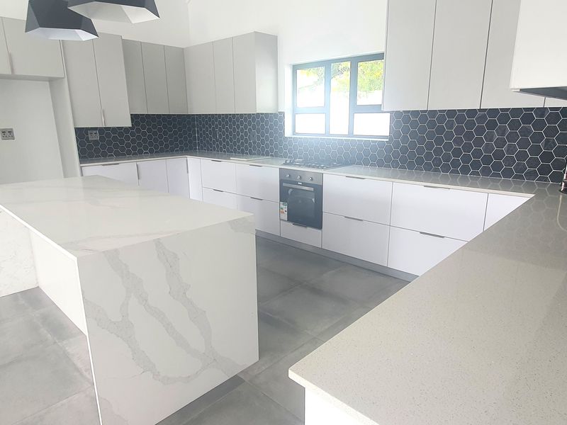 Modern 4 Bedroom Home for Sale in Shelley Point Security Coastal Golf Estate - Photo 8