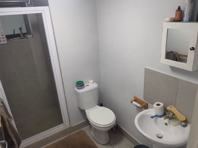 Charming 1 bedroom apartment Newton Lofts. Ideal for comfortable city living! - Photo 10