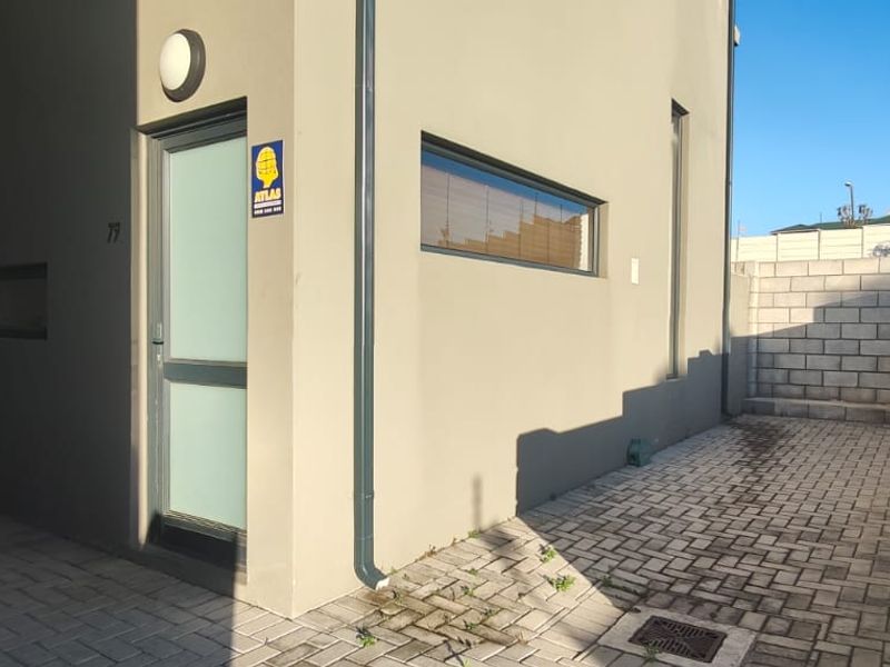 Charming 1 bedroom apartment Newton Lofts. Ideal for comfortable city living! - Photo 5