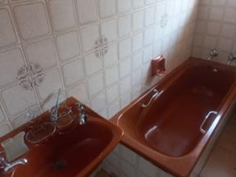 Beautiful stunning family home - Photo 7