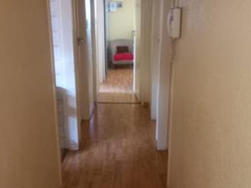 Beautiful stunning family home - Photo 6