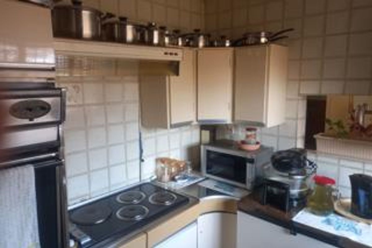 Beautiful stunning family home - Photo 5