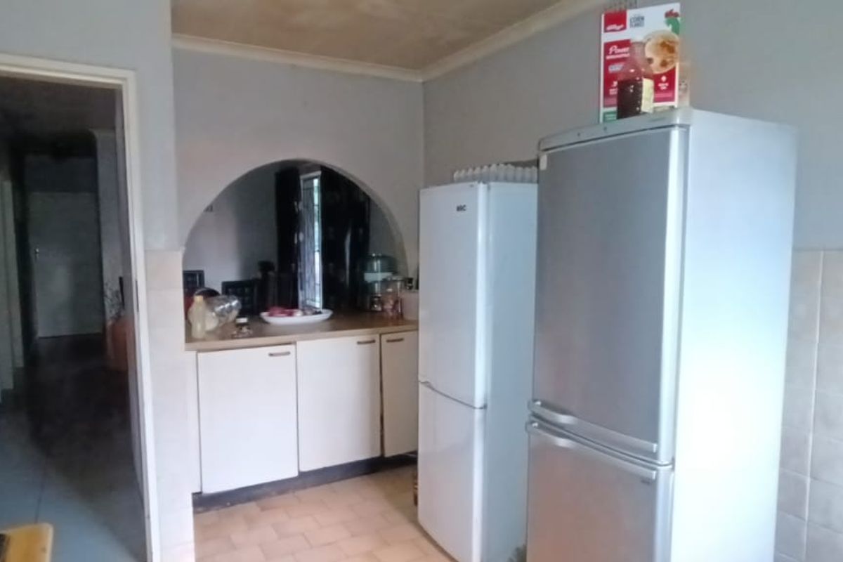 3 bedroom house for sale in Spruitview ext 1 - Photo 3