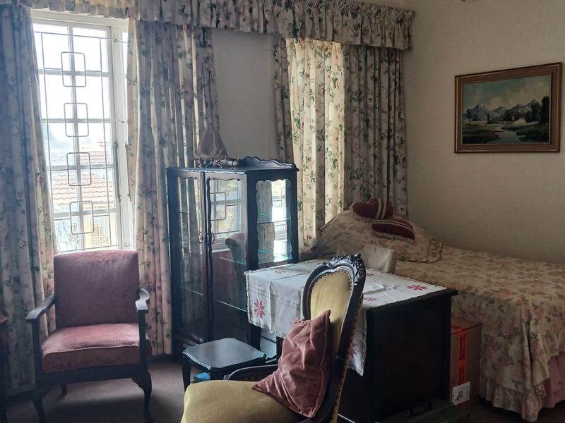 Large Batchelor - Photo 3