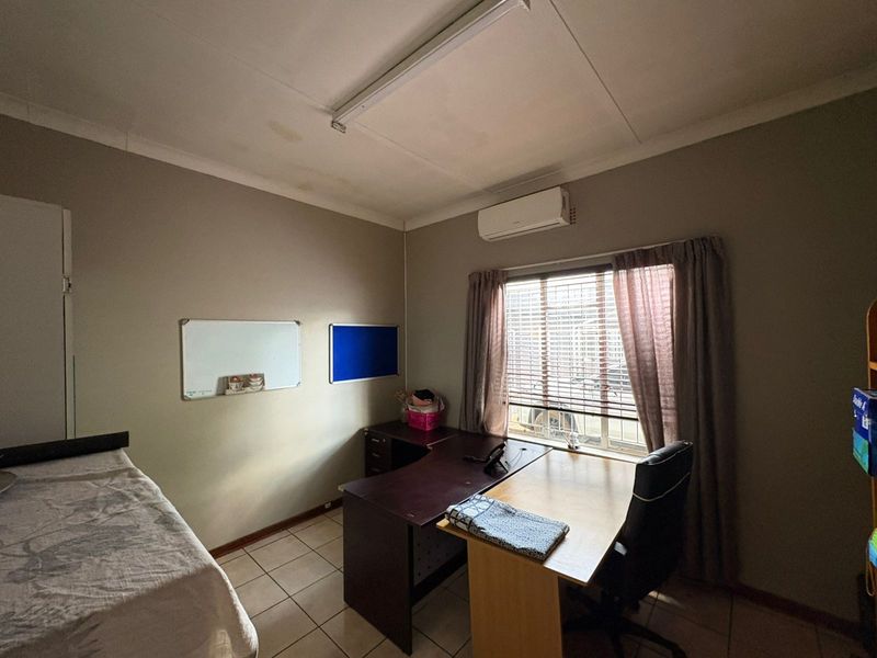 Can be rezoned - Photo 10